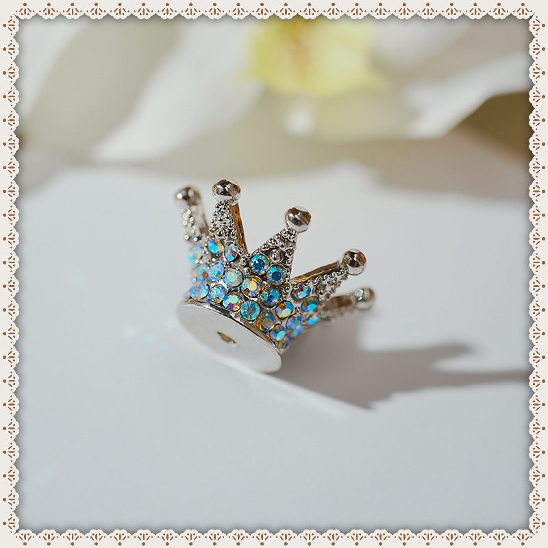 ラインストーンクラウンチャーム